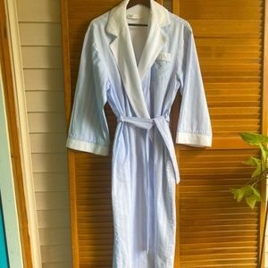 Small Eileen West Long Light Blue Robe-100% Cotton